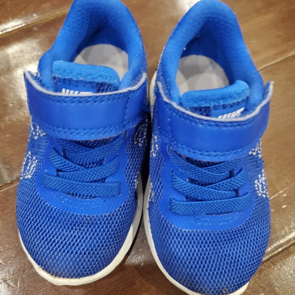 Nike running toddler